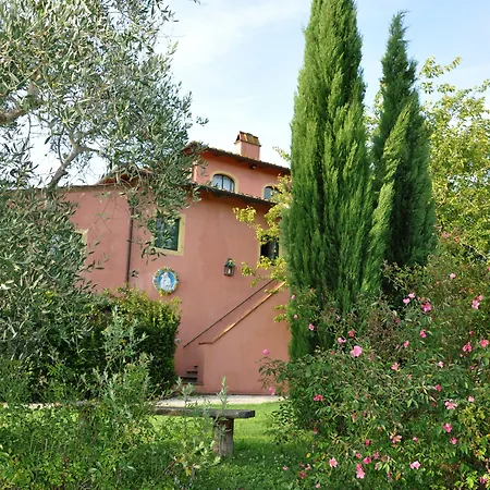 Apartahotel Fattoria Santa Lucia Le Tagliate 3*