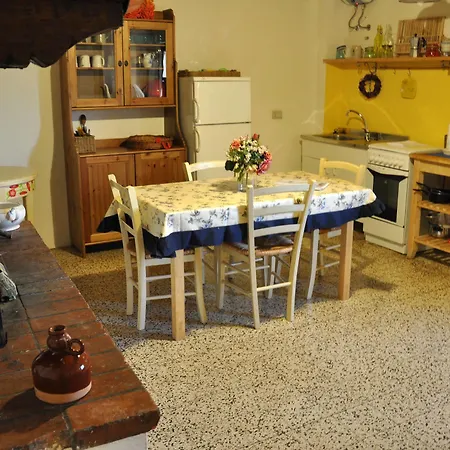 Apart-hotel Fattoria Santa Lucia Le Tagliate 3*
